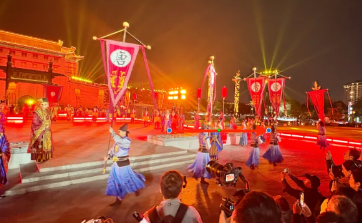 一秒穿唐！长安盛礼迎接世界嘉宾