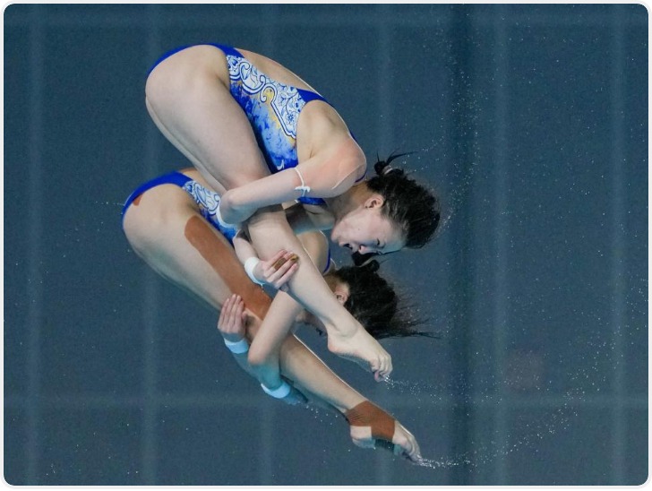 全运会跳水比赛：女双10米台上海摘金 男双3米板广东夺冠