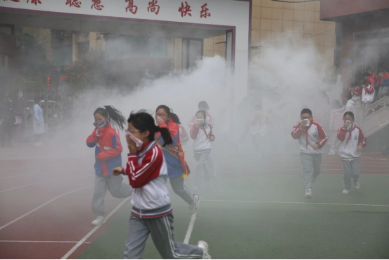 NF7Ezd95aRVaBvxP.png image.png