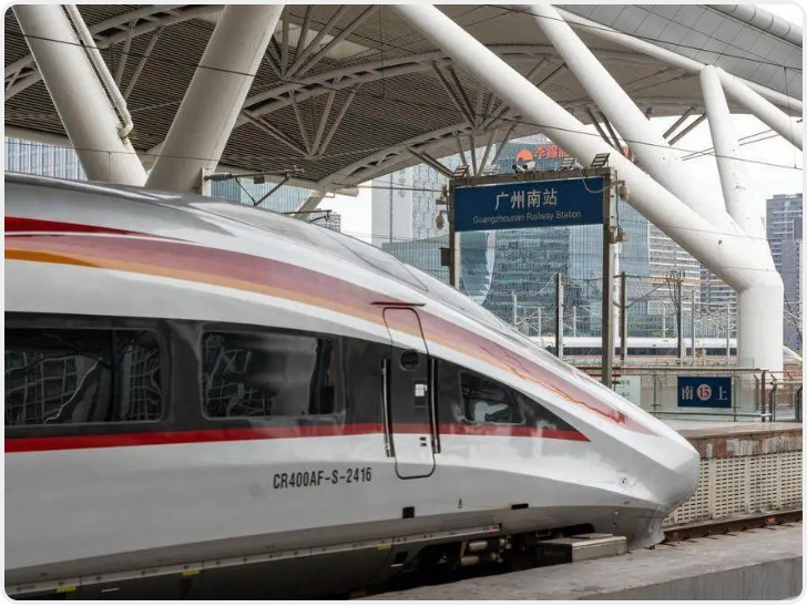 受台风“凤凰”影响 国铁广州局调整列车运行秩序