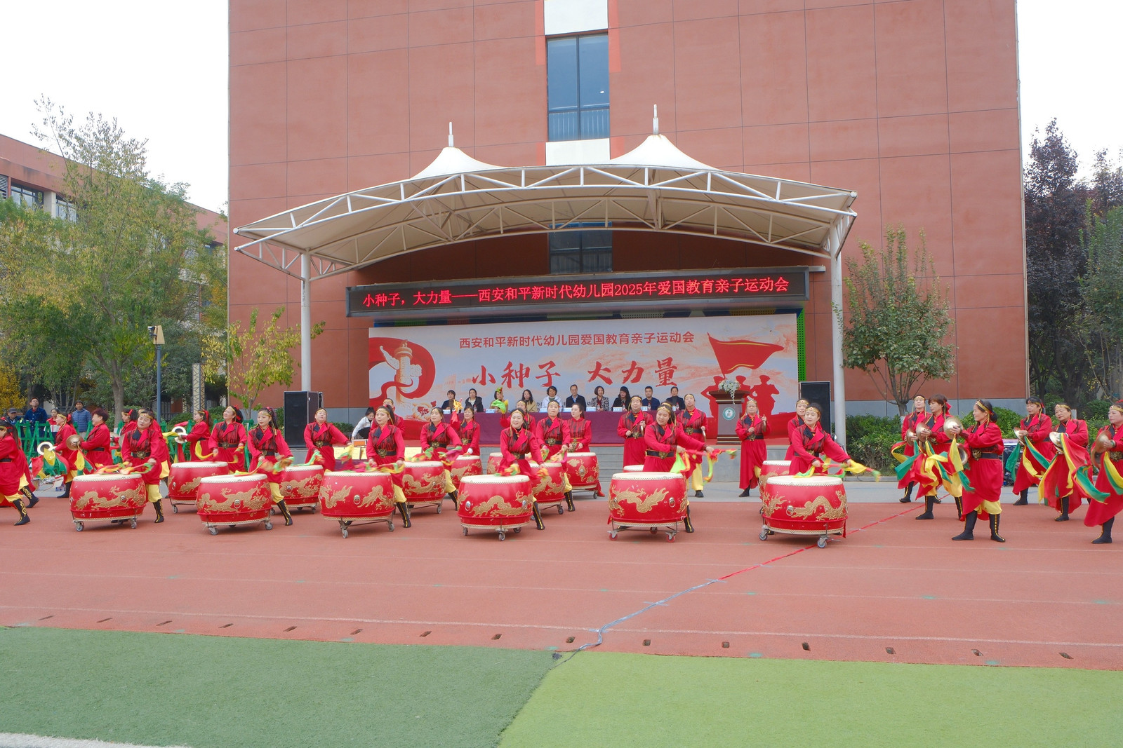 w9NfZ2Jqk7nINeiH.jpg 2.jpg