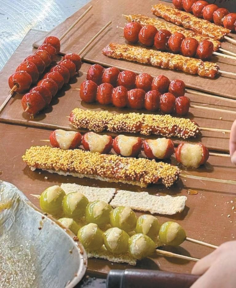 HQTM4KkXRzwKjBD4.jpg 31dc88ec-e617-43de-b9e3-83a4e9c13d55.jpg