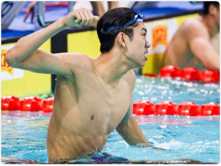 力压孙杨潘展乐夺冠 张展硕能成为下一颗泳坛明星吗？