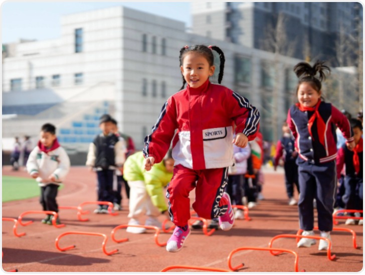 多方协作助力学生多元发展 西安多所学校试水“无作业日”