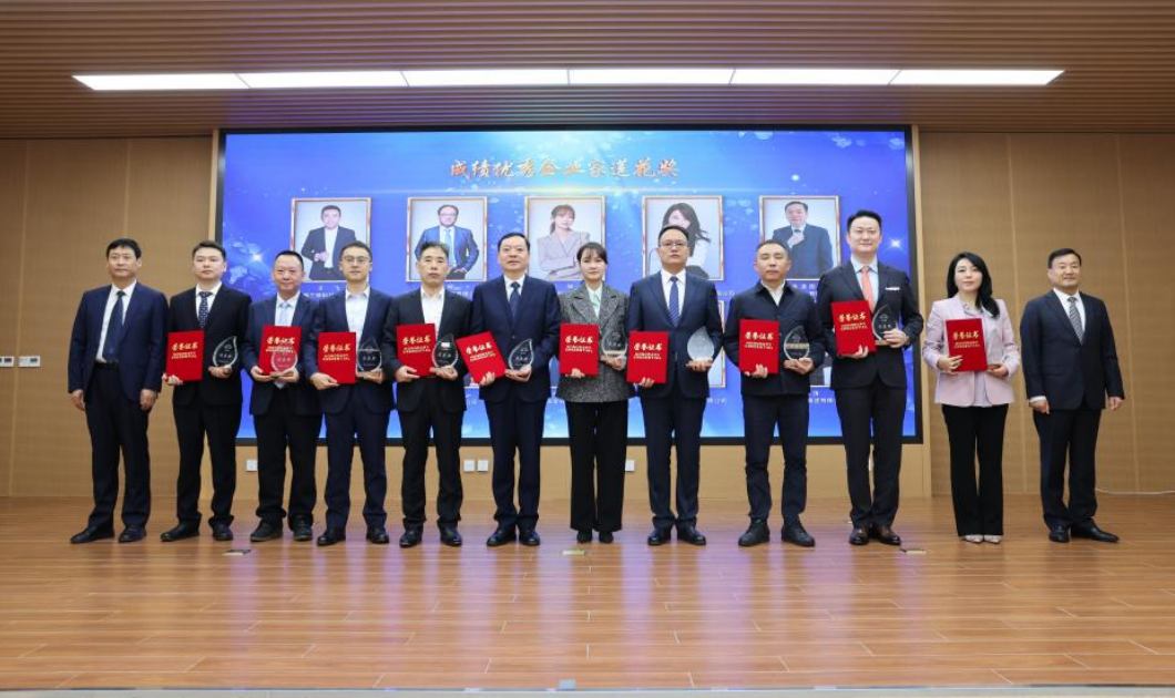 zWWhpe75EOsfxTWJ.png image.png