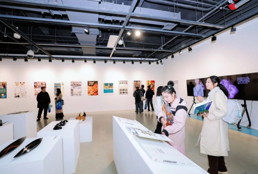 ePg9apd2tGBKDucp.png image.png