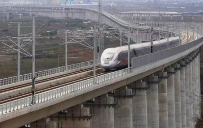 西安1小时到延安 西延高铁今日试运行