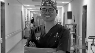 救人牺牲的援坦医疗队队长张军桥烈士 骨灰将安葬故乡潍坊