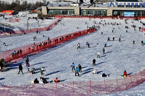 冰雪经济迈入黄金发展期