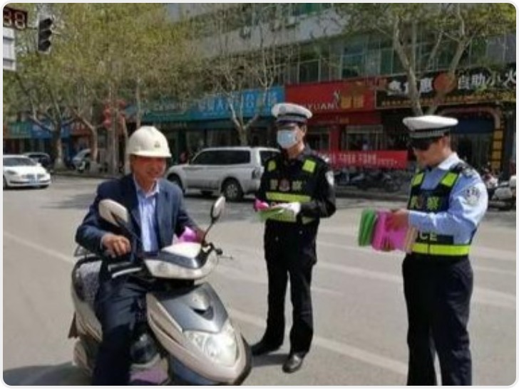 西安两三轮车专项整治 注册“随手拍”变“监督者”