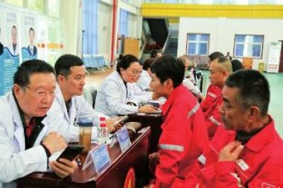 巡诊暖一线 精准护安康