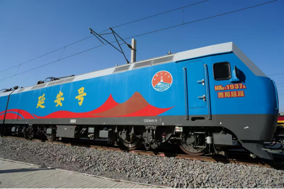 【发现最美铁路】从“赶牲灵”到“一小时都市圈” 看钢铁巨龙何以驰骋黄土高原