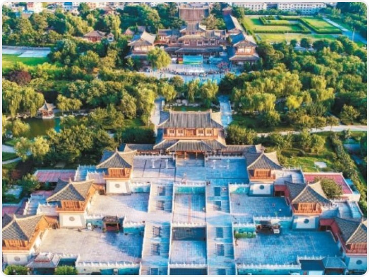 长安风骨今犹在　半城文物半城诗