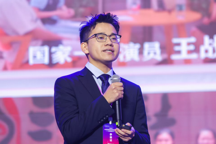 UX6vGzTRJMVyftnh.png image.png