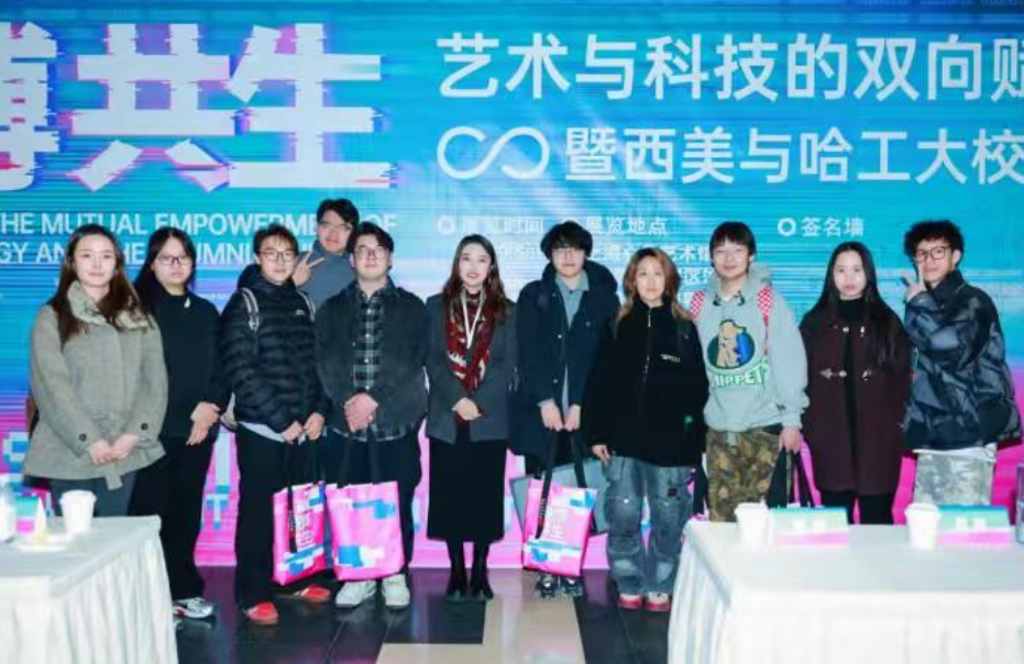 yTFzcaMrXEeFcbl4.png image.png