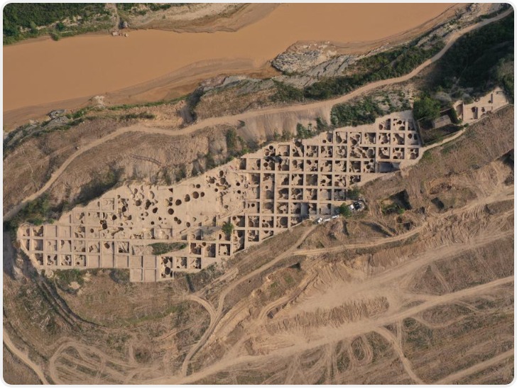 陕西咸阳发现龙山文化早期大型仓储遗址