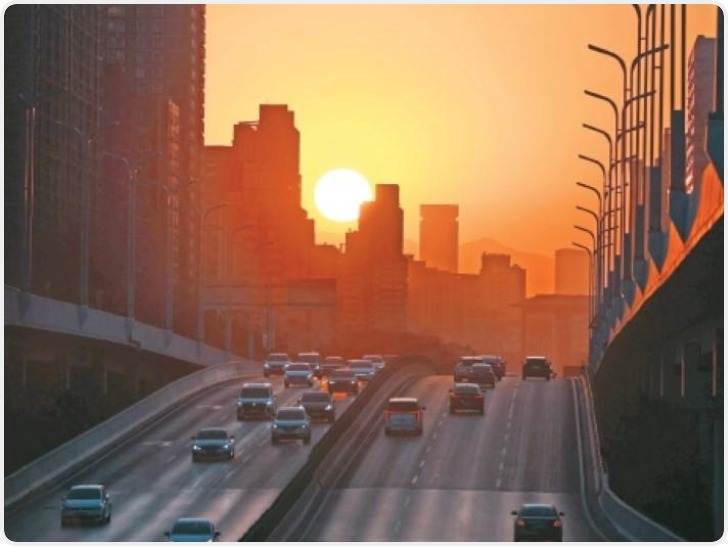 “日落大道”　城市追光