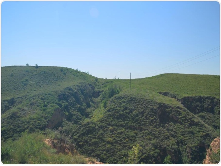 榆林发现秦直道遗迹 为确定秦直道的整体路线增加了新证据