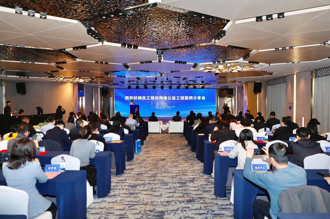 zF1uEpLeKdzdcolr.jpg 79cdf535ff1ce6f2e3ea45ced1b87813.jpg