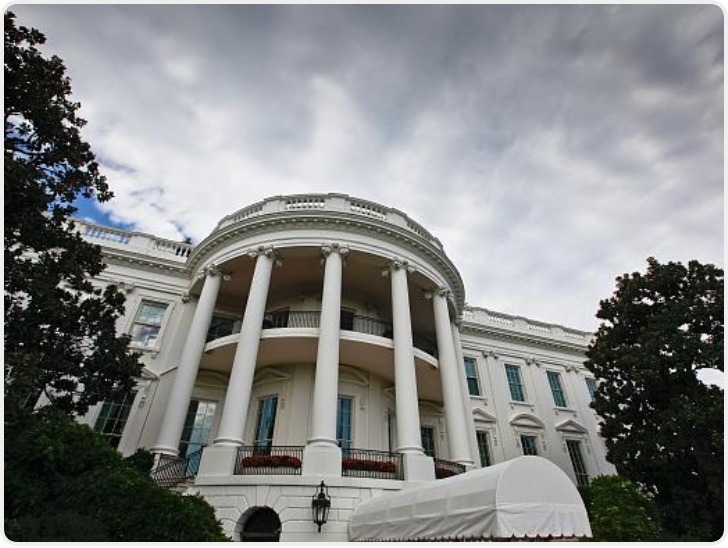 特朗普证实美国在委内瑞拉附近扣押一艘油轮