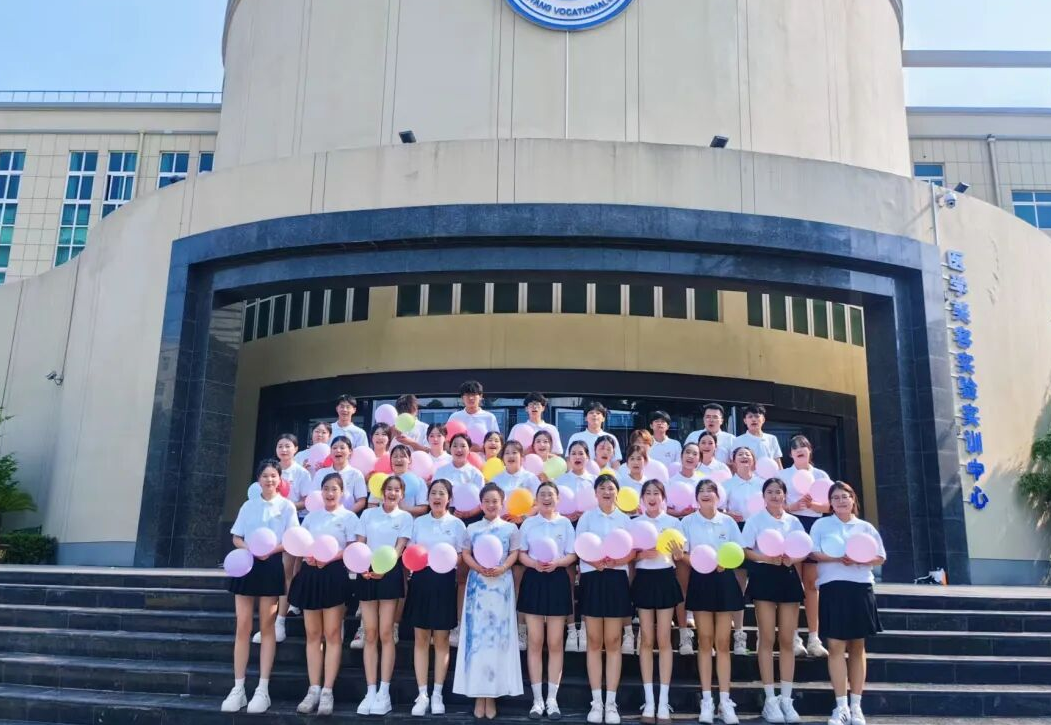 3QRo75jjt6e7f1D0.png image.png