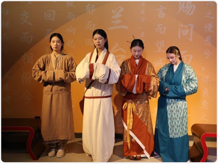 汉阳陵《有美一人——汉代女性服饰文化专题展》开幕