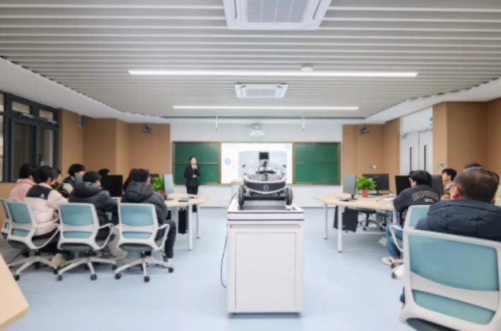 HGLi3ivR4TkrgF4D.png image.png