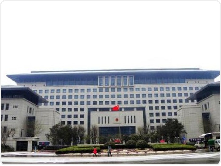 李静毅等10人被授予“西安市见义勇为先进个人”称号