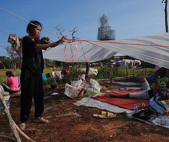 冲突持续 柬泰互指对方发动攻击