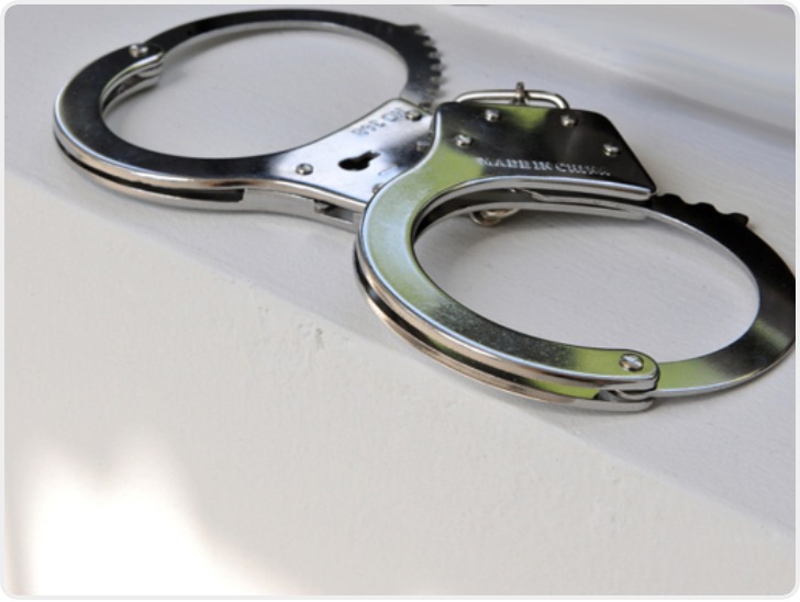 美国逮捕4名策划在加州实施爆炸袭击嫌疑人