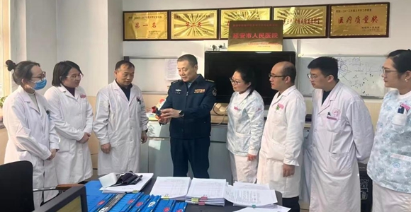 军地医院携手 共同守护革命老区群众健康
