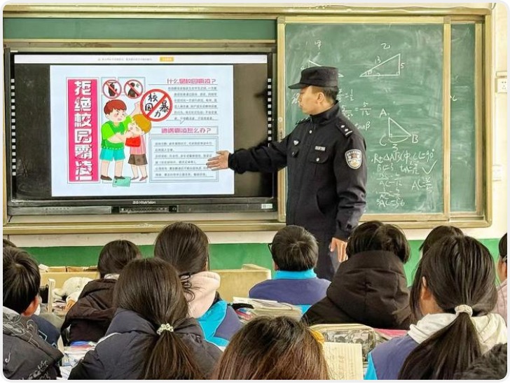 金盾护苗：涝店派出所全维度筑牢校园安全防线