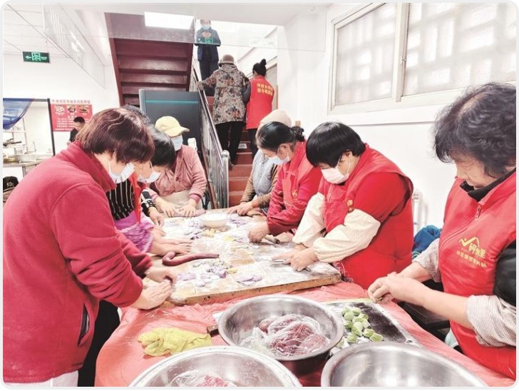 冬至饺子暖人心 情满社区一家亲
