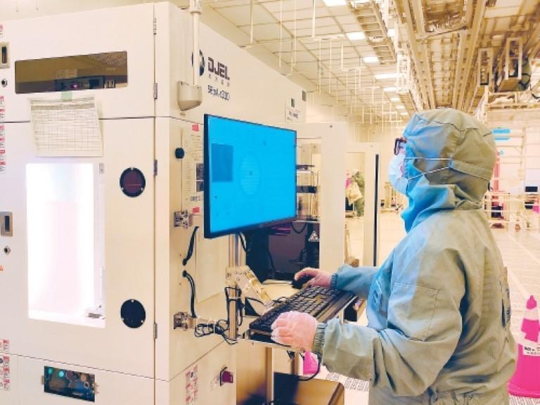 8英寸“西安芯”高性能特色工艺半导体生产线投产