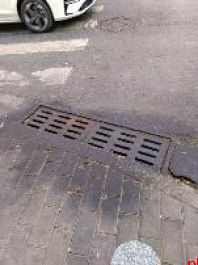 部分路段摊贩占道等问题反反复复