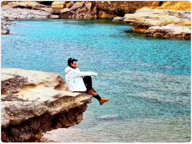 陕西咸阳湾里村“水上雅丹”火爆出圈 村干部：连夜扩宽道路