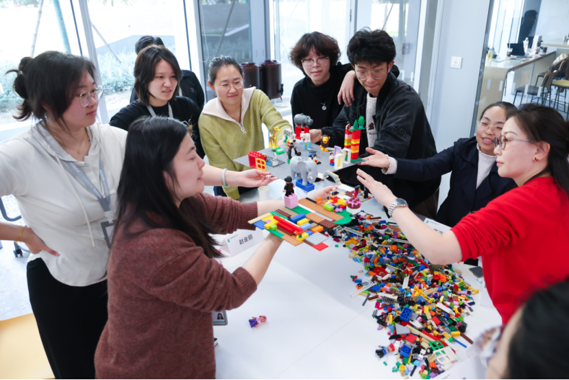 dgGTHlDNXUr4dSK7.png image.png