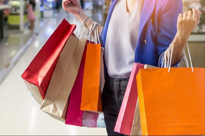 50万亿元关口，消费市场经历系统性“重塑”