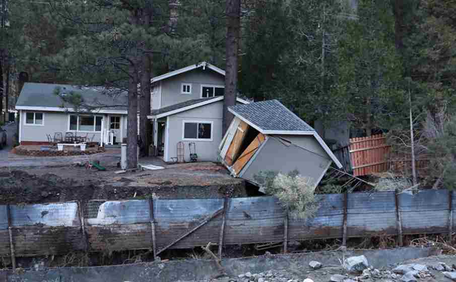 美日韩圣诞假期遭遇冬季风暴 洛杉矶进入紧急状态