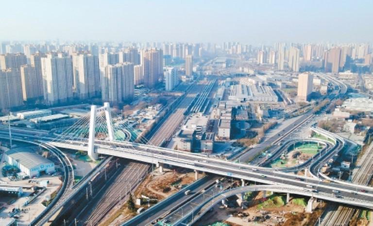 西安幸福路北延伸工程的5条新建匝道正式开放通行