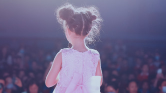 央媒：“选秀试戏” 儿童造星灰色链条该斩断了