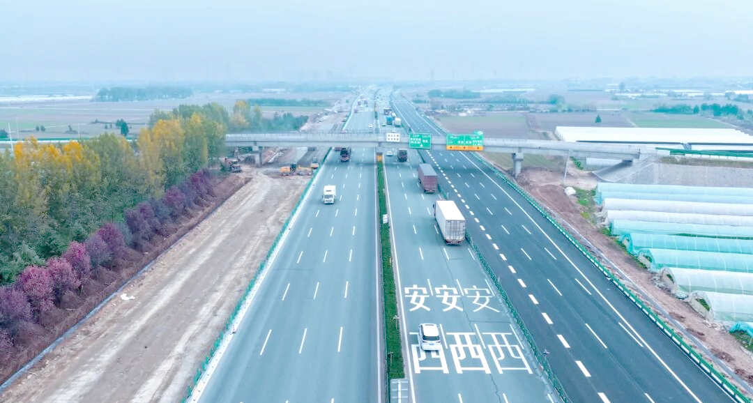  西兴高速公路今日正式通车 西安至兴平30分钟内可到达