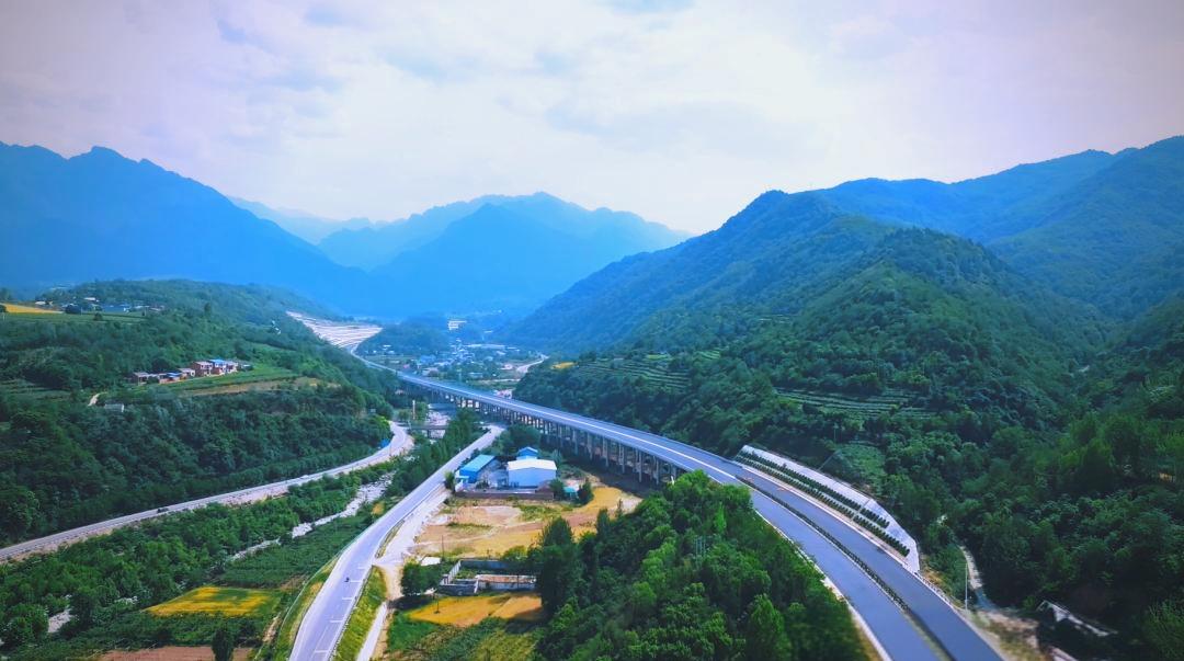 眉太高速公路全线通车 西安至太白的车程将由原来的3.5小时缩短至1.5小时