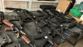 “玩具店主买卖枪支案”检方撤诉后 两当事人申请国赔53万余元