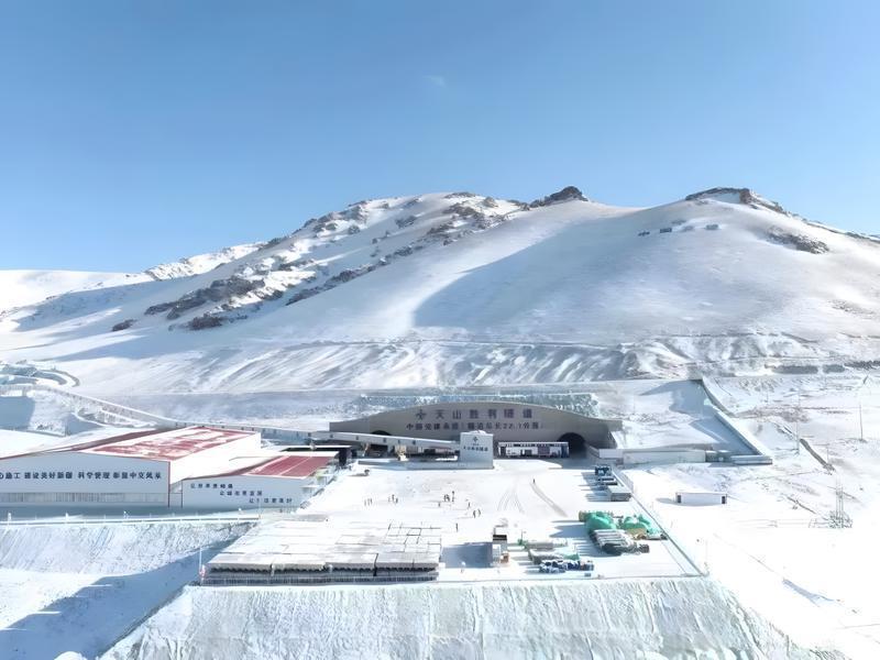 长安大学科技力量助力世界超级工程。长安大学供图