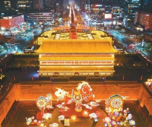 假期消费热力迸发“钢铁驼队”加速奔跑  西安开年势头旺