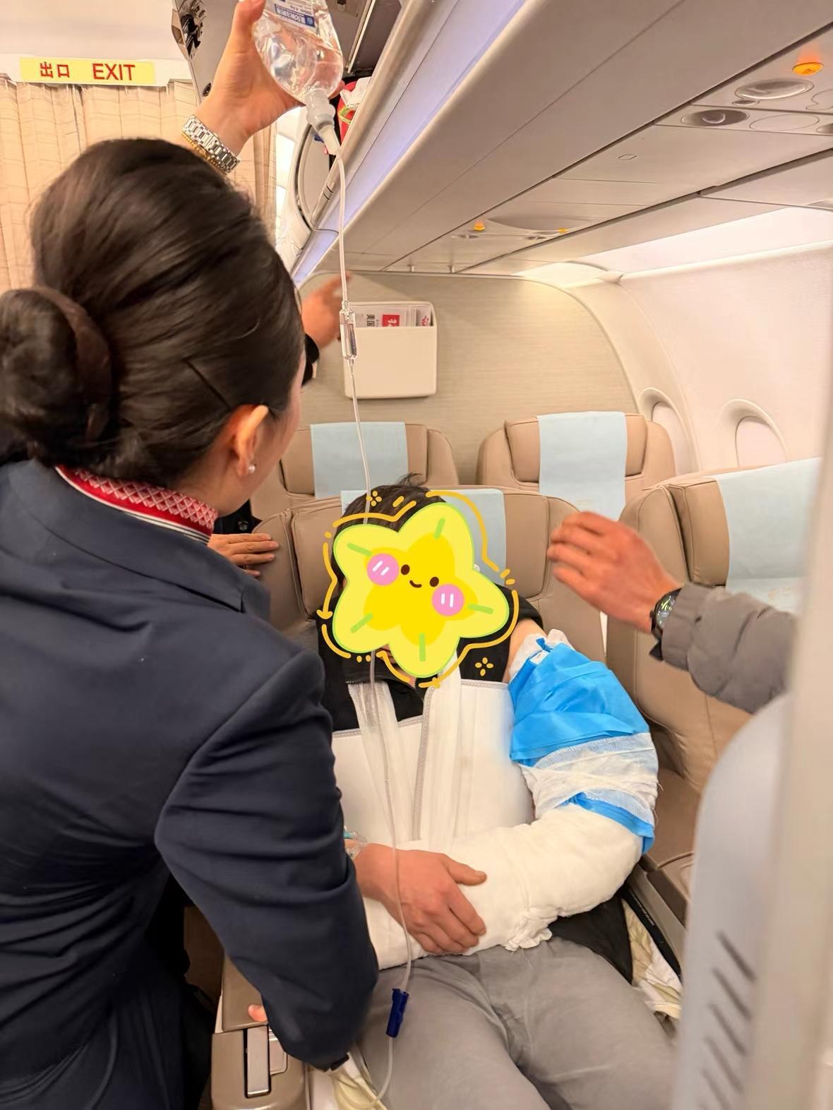 暖“心”闻：格尔木至西安航班紧急护航断肢旅客