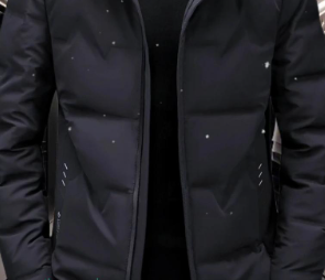 2299元羽绒服充绒量仅86克 波司登回应：符合国家标准