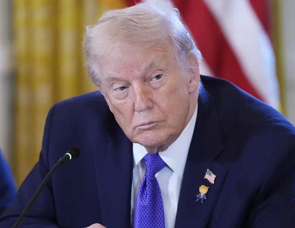 特朗普宣布进入国家紧急状态