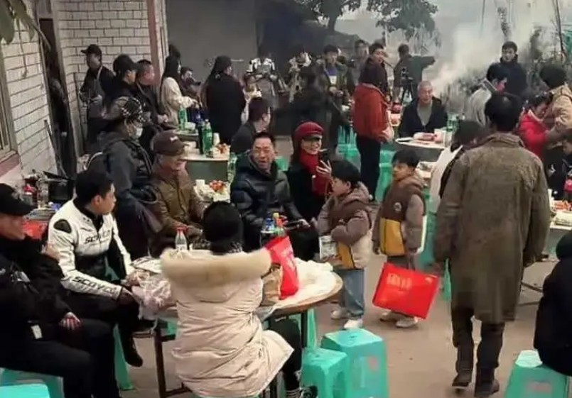 重庆博主网上求助“按年猪”  数千名网友“爆炸响应”